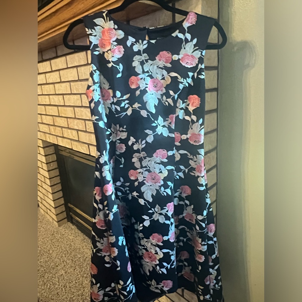 Gorgeous black dress with shimmery metallic floral from Enfocus Studio size 4